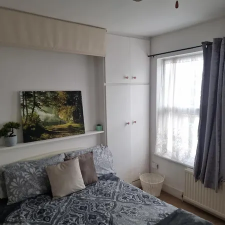 Affittacamere Cozy 25 Min Liverpool Street *