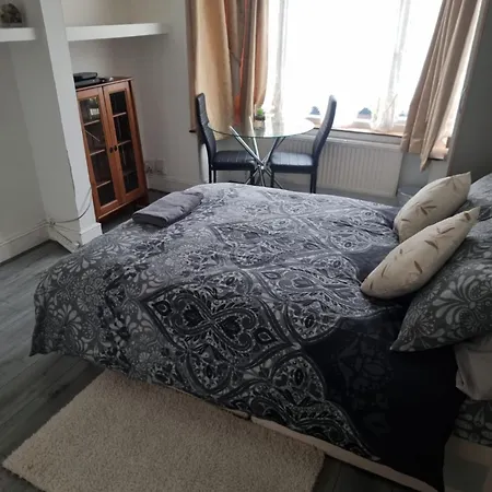 Cozy 25 Min Liverpool Street *