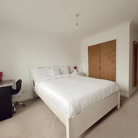 En-suite 5mins From Tower Bridge Homestay *
