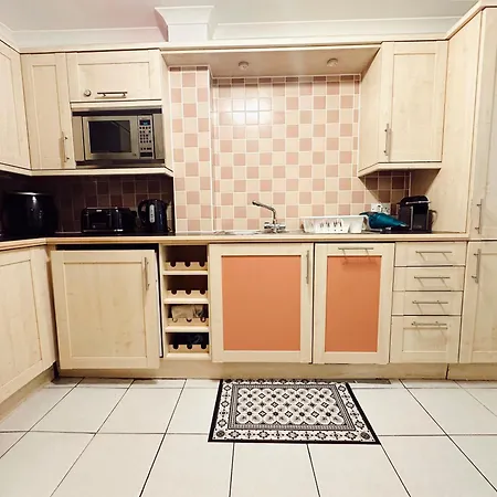 Homestay En-suite 5mins From Tower Bridge London