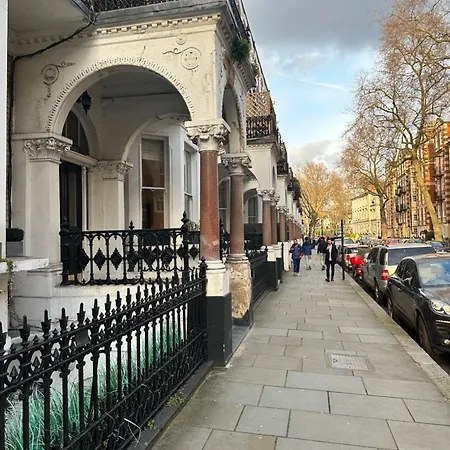 3 Bedroom Top Floor Kensington London