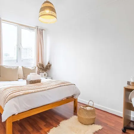 Apartman Livestay-three Bed With Balcony *
