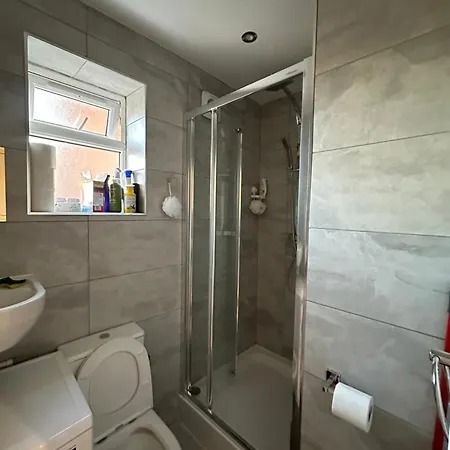 Gæstehus Smart Cosy/small Double In Oakridge Road Bromley London