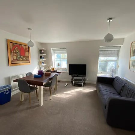 3 Bedroom Top Floor Kensington London