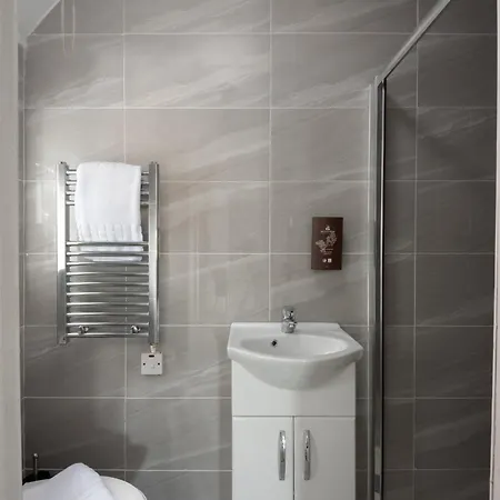 Aparthotel Argyle 3*