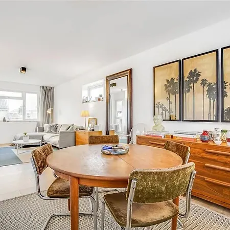2 Bed Bright Flat In Fulham * Londres
