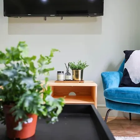 Classy&stylish 2 Bed Flat Near Camden * London