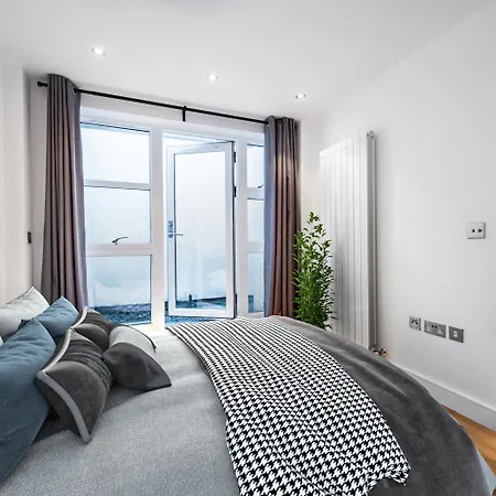 2 Bed Flat In Clapham Common Appartamento