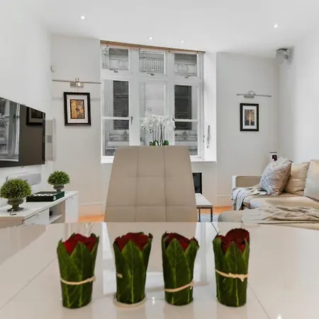 Best Mayfair Location With 2 Super King Beds London
