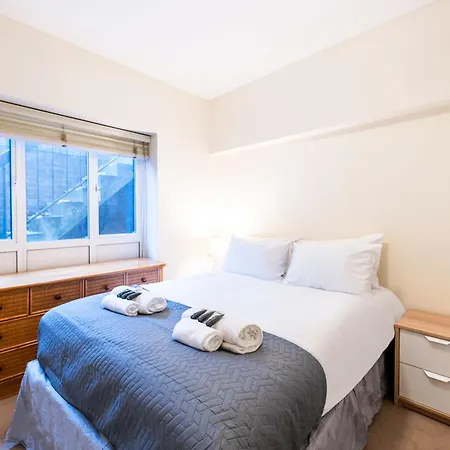 Apartment Luxury 6 Bedroom House In Southwick Street London