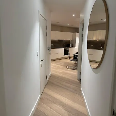 Docklands Stunning 2 Bed Appartamento Londra