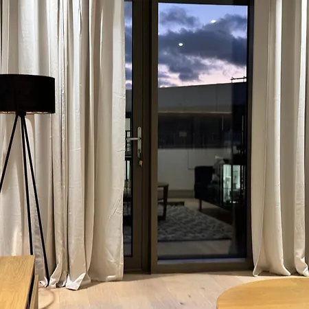 Docklands Stunning 2 Bed Appartamento