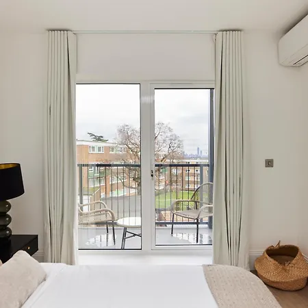 The Wembley Park Sanctuary - Stunning 2bdr Flat With Balcony Apartment