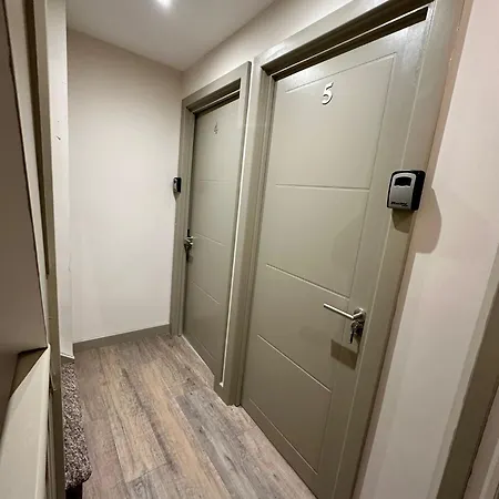 Harrow Suites Ha3 London