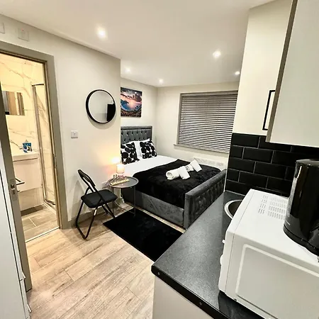 Guest house Long Elmes