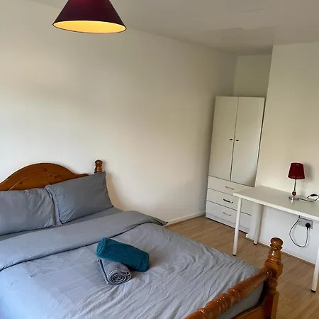 Homestay Double Near Canary Wharf 28 London