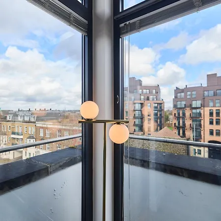 Appartement The Harlesden Classic - Lovely 2bdr Flat With Balcony Londen