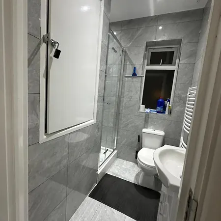 Beautiful Double With Free Wi-fi And Free Parking