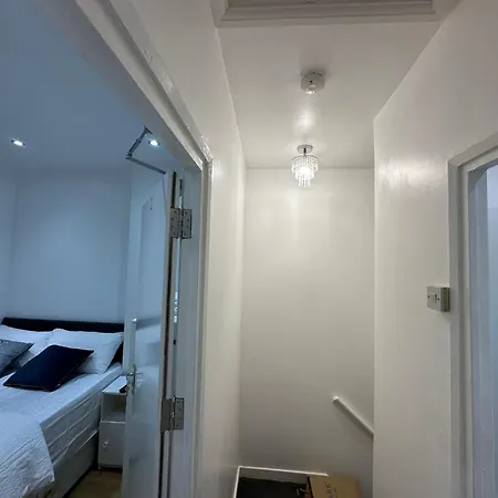 Beautiful Double With Free Wi-fi And Free Parking * London
