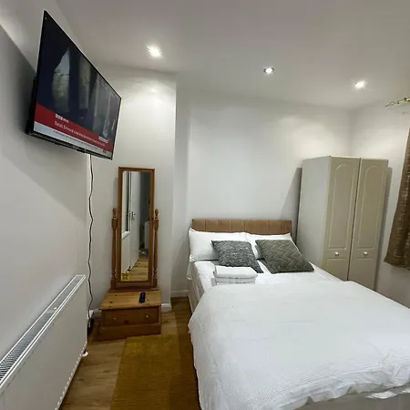 Guest house Beautiful Double With Free Wi-fi And Free Parking