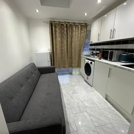 Beautiful Double With Free Wi-fi And Free Parking