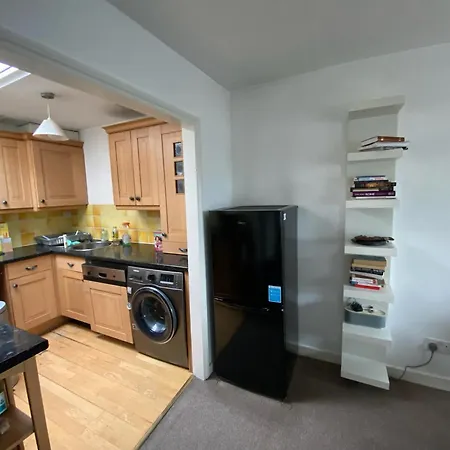 3 Bedroom Top Floor Kensington * London