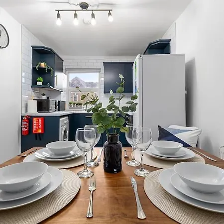 公寓 Central & Modern 1 Bed Apartment - 3Min To Train Station & Sleeps 4 - The Holloway Suite - Mid-Long Term Stays 伦敦