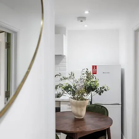 Classy&stylish 2 Bed Flat Near Camden * London