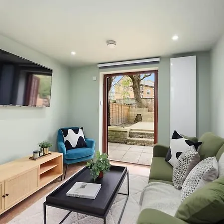 Classy&stylish 2 Bed Flat Near Camden * London