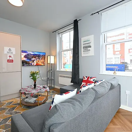 Apartmán 1 Bedroom Flat In Wood Piccadilly Line *