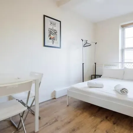 Aplacetostay Apartment, Zone 1 Cove Ubytování v soukromí Londýn