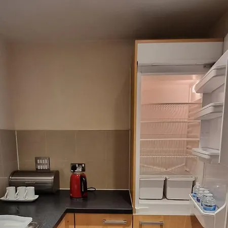 Two Bed Free Parking Near Colindale Station * Edgware