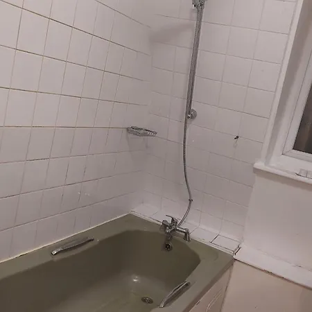 2-bed In King's Cross Apartment