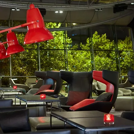 Park Plaza Riverbank Hotel Londen