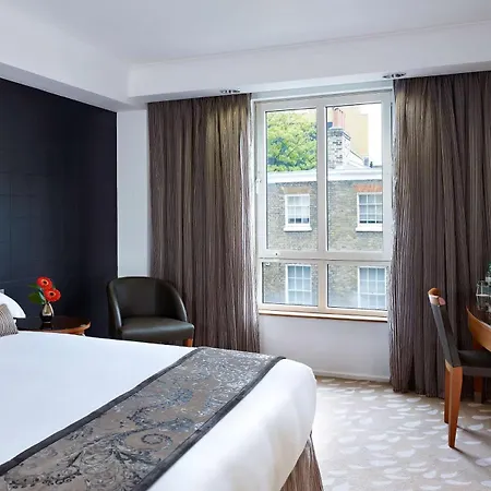Park Plaza Victoria Лондон