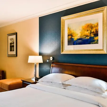 Sheraton Skyline London Heathrow Hotel 4*