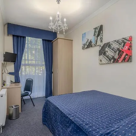 Aaraya Sussex Gardens Hotel 3*
