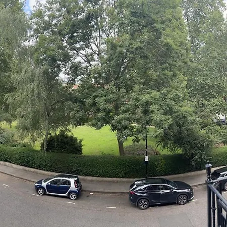 Garden View Hotel 3*
