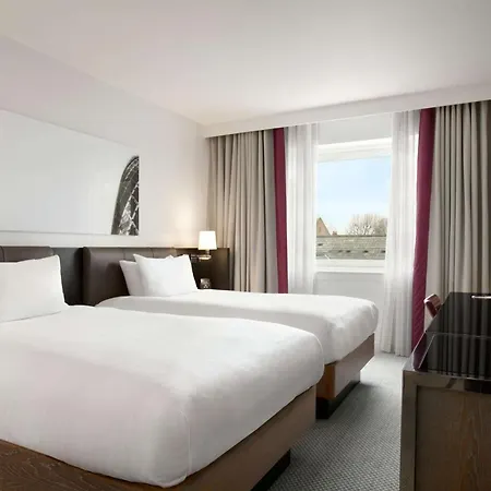 Отель Hilton Angel Islington