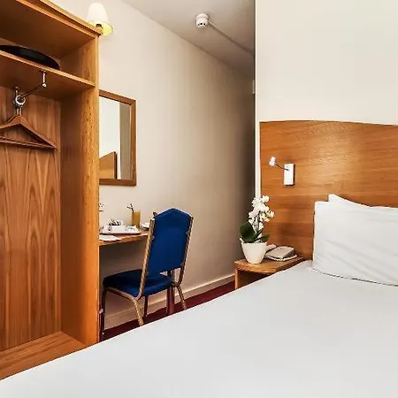 Ambassadors Hotel Londra