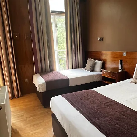 Garden View Hotel 3*