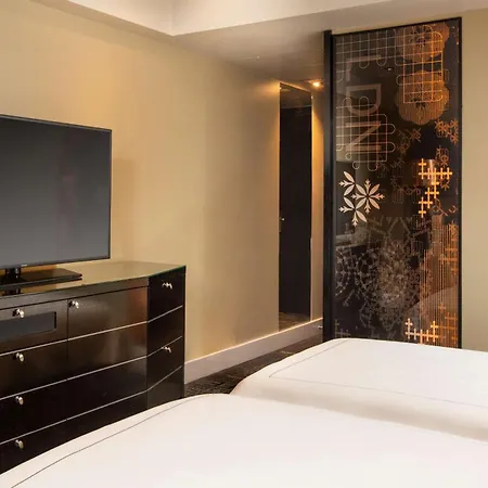 Park Plaza Riverbank Hotel