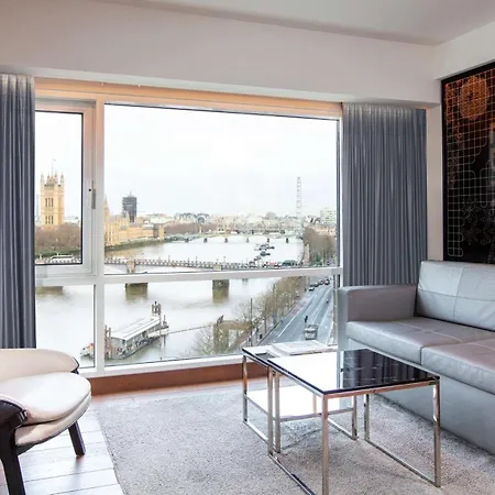 Park Plaza Riverbank Londen