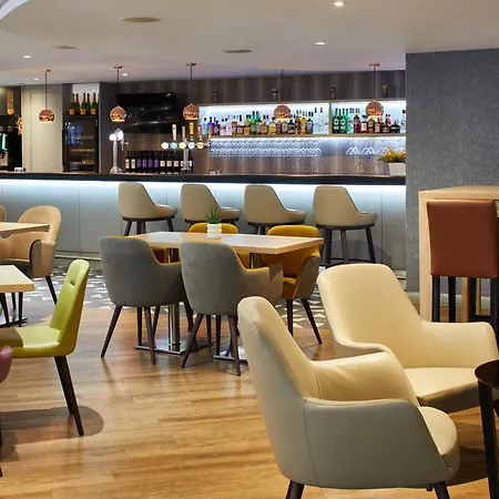 Leonardo London Heathrow Airport West Drayton (Middlesex)