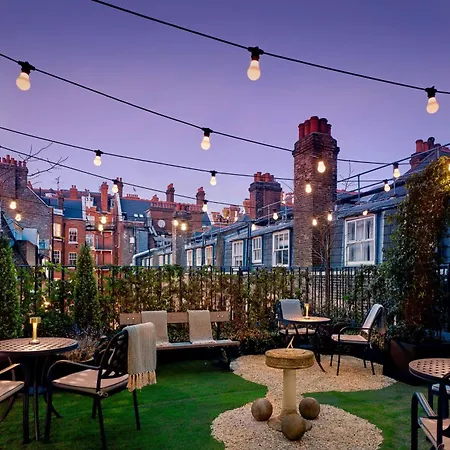 Holmes Hotel