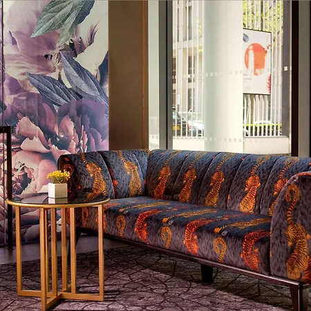 The Westminster London, Curio Collection By Hilton London