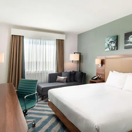 Hilton Garden London Heathrow Airport