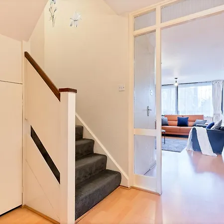 Apartment Kensington 3 Bedroom Flat Close2subway