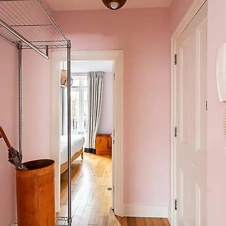 Chic Gunter Grove Flat - Retreat Apartmán