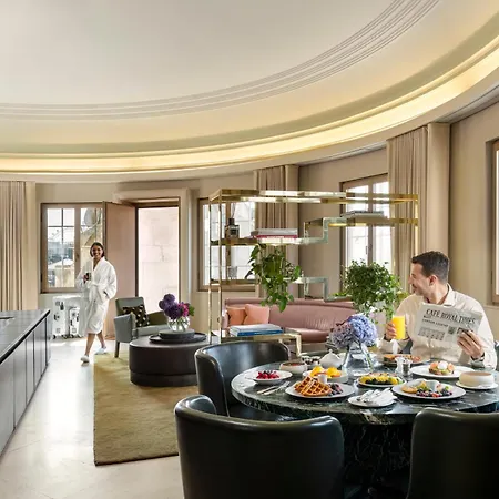 Cafe Royal 5*